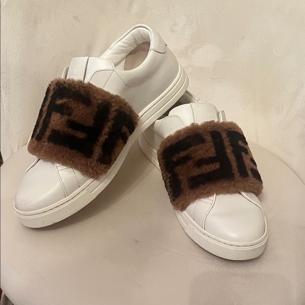 Fendi White Sneakers with Brown Fur Accents - Picture 3 of 4